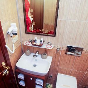 Camera standard con letto king size
